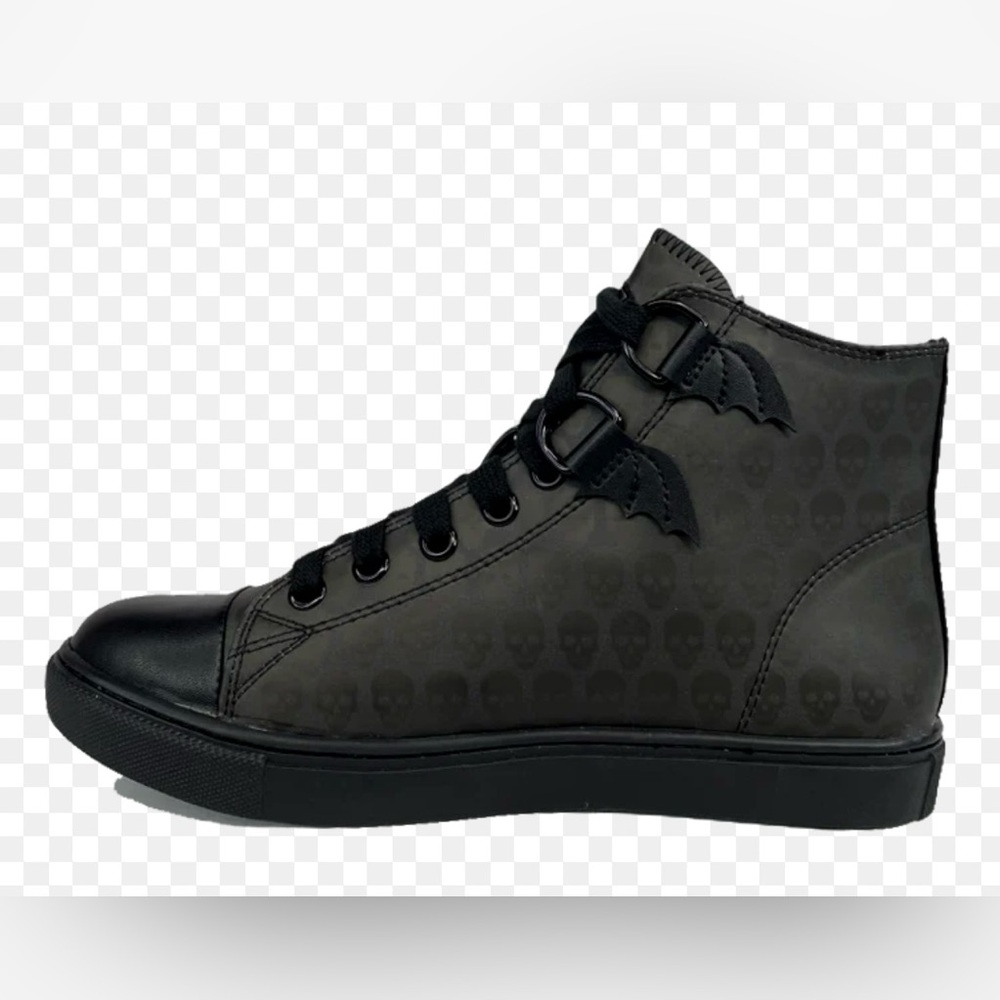 Strange Cvlt Chelsea Skull Print Heat
Reactive, Color Changing High Top Sneakers